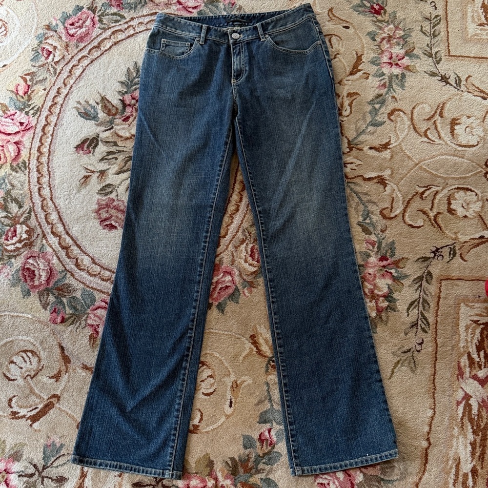 Elie Tahari  Women's Dark Blue Bootcut Jeans mid rise size 8